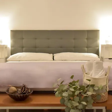 Large Functional Apartment! Севилья