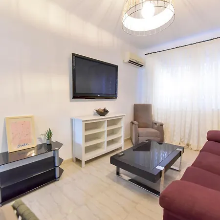 Daire Large Functional Apartment!